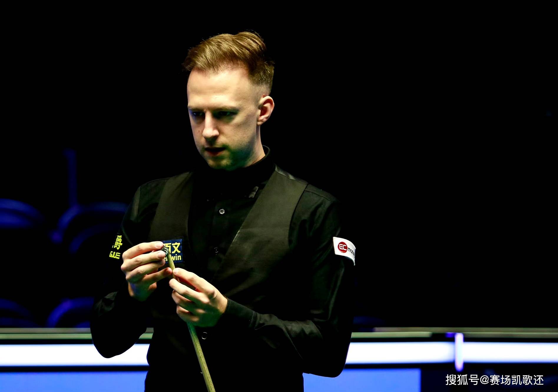 献了一场充 献了一场充