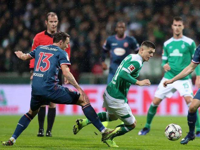 两场焦点战 两场焦点战